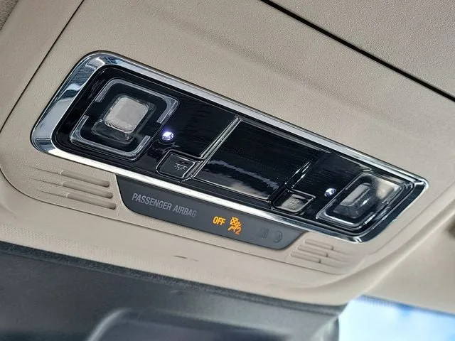 2023 Lincoln Corsair Standard photo 29