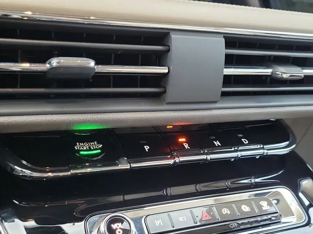 2024 Lincoln Corsair Premiere photo 27