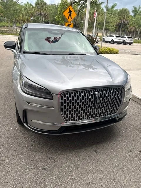 2024 Lincoln Corsair Premiere photo 3