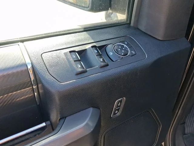 2019 Ford F-150 XLT photo 15