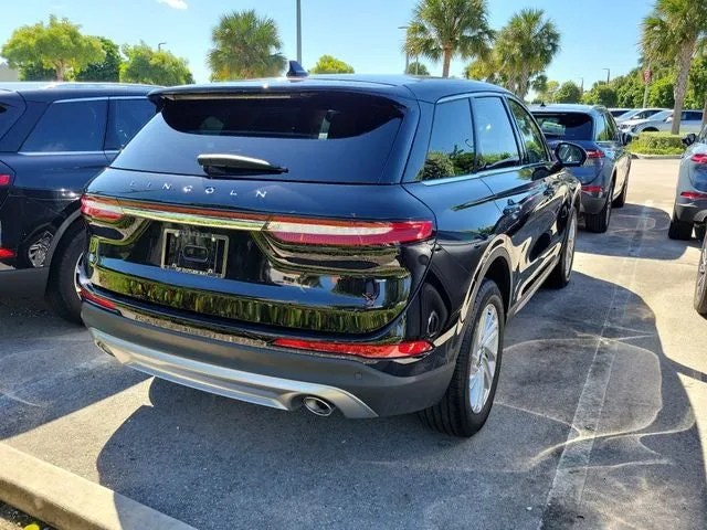 2024 Lincoln Corsair Premiere photo 6