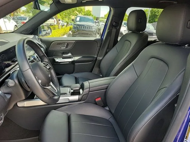 2023 Mercedes-Benz GLB GLB 250 photo 10
