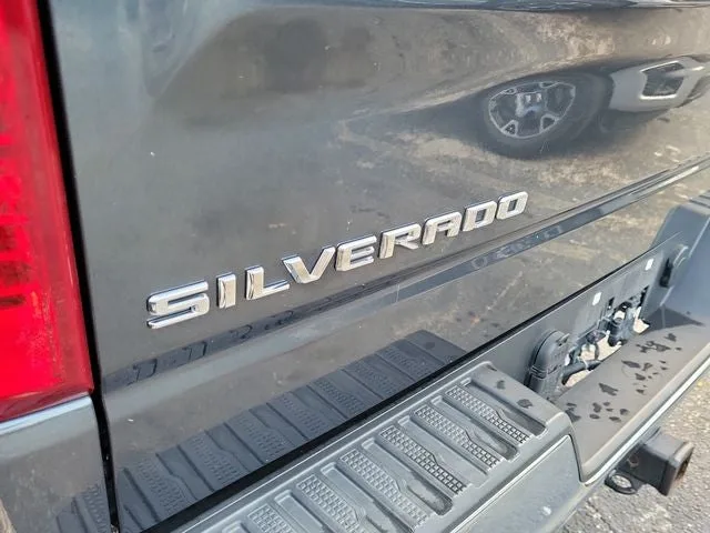 2019 Chevrolet Silverado 1500 LT photo 5