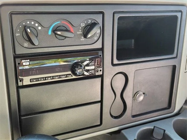 2015 International TERRASTAR REGULAR CAB photo 21