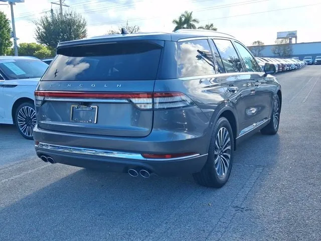 2022 Lincoln Aviator Reserve Premium photo 4