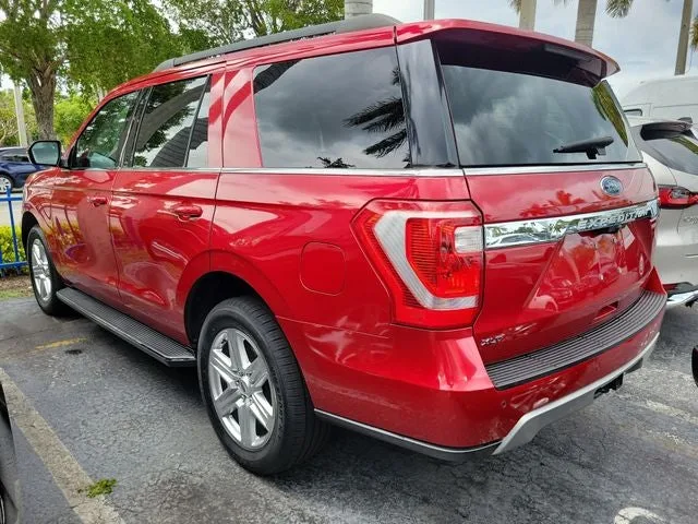 2020 Ford Expedition XLT photo 4