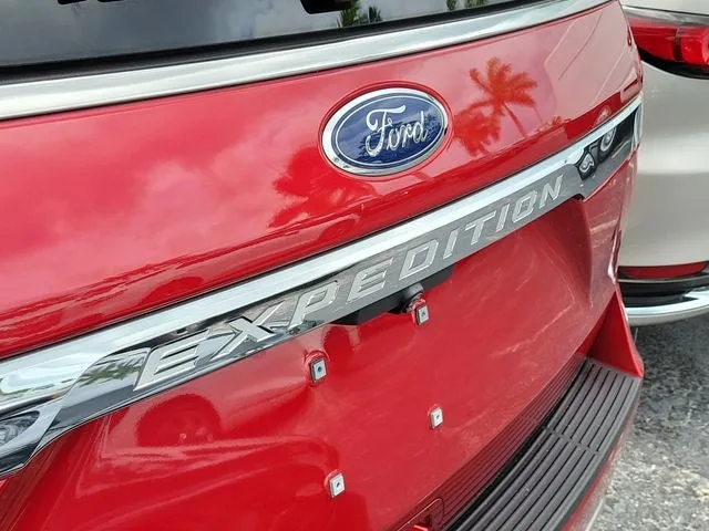 2020 Ford Expedition XLT photo 5