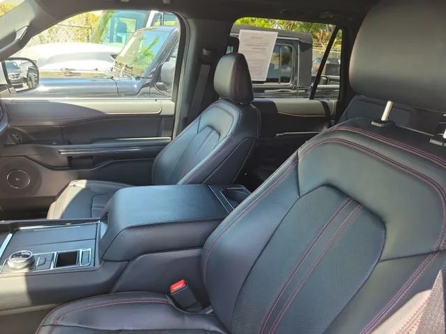 2023 Ford Expedition Limited photo 8