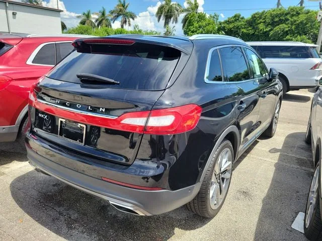 2018 Lincoln MKX Reserve photo 3