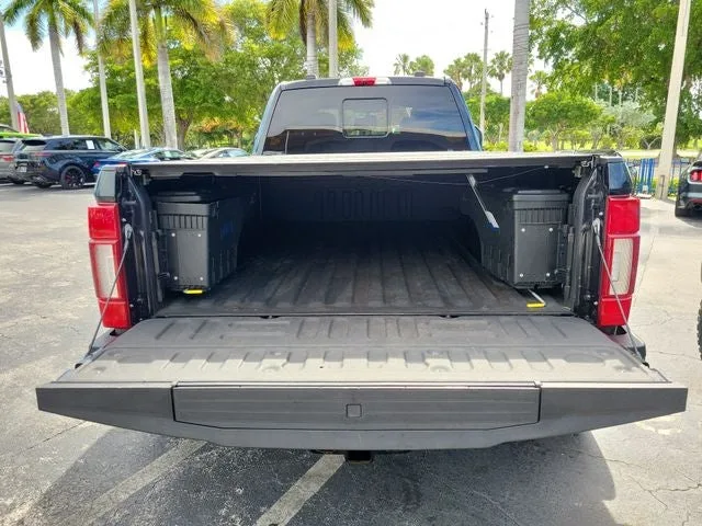 2022 Ford F-350SD Platinum DRW photo 8