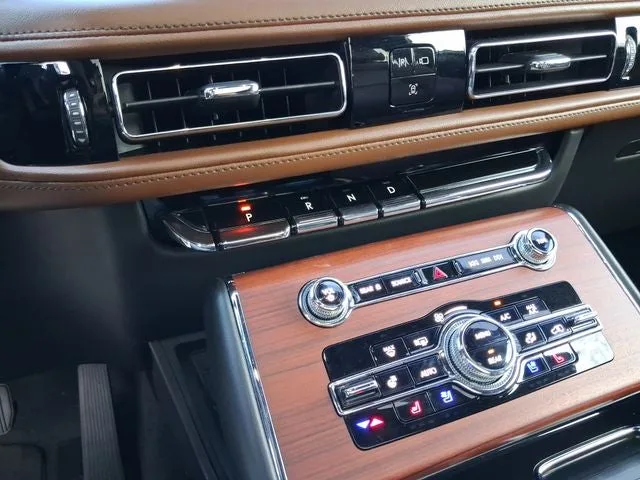 2023 Lincoln Aviator Reserve Premium photo 20