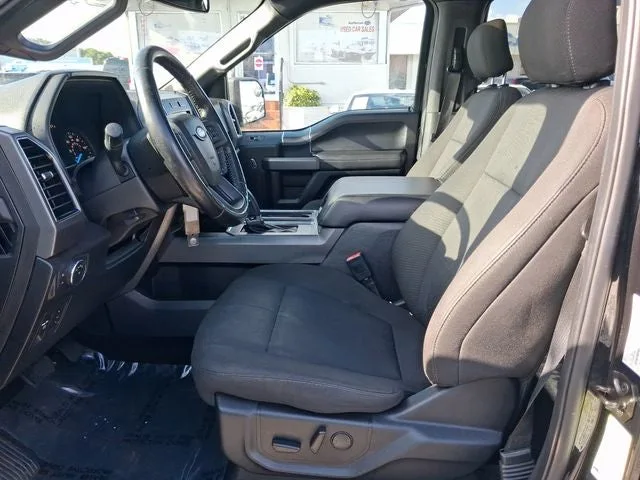 2019 Ford F-150 XLT photo 12