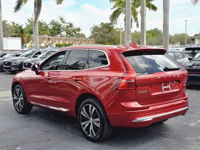 2022 Volvo XC60 B5 Inscription photo 4