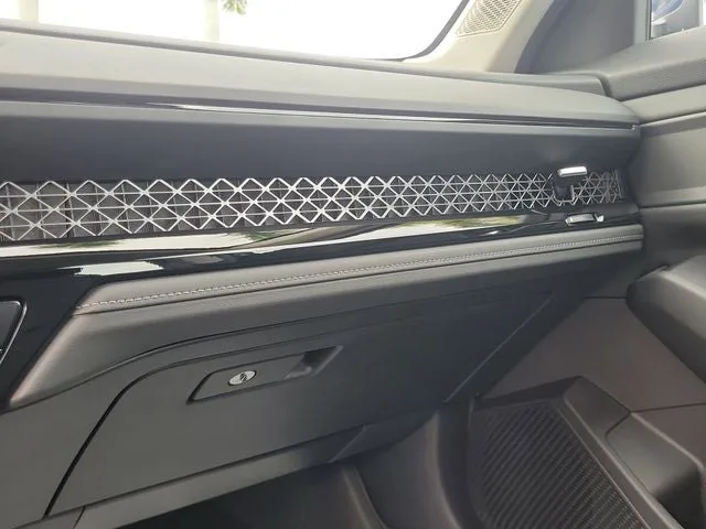 2025 Honda Accord Hybrid EX-L photo 29