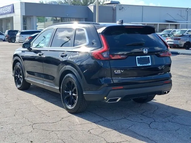 2023 Honda CR-V Hybrid Sport photo 3