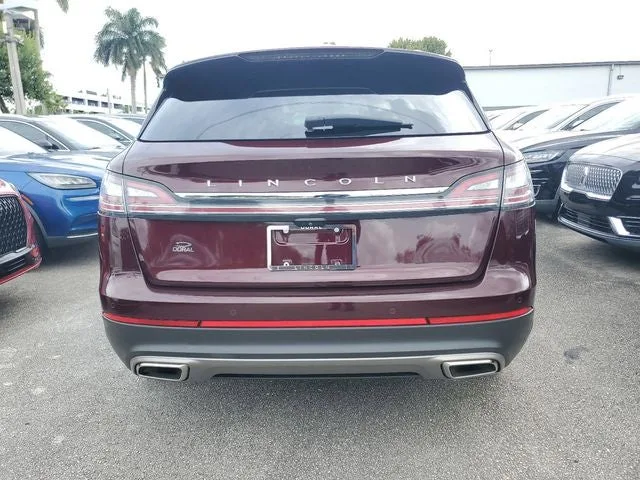 2021 Lincoln Nautilus Standard photo 5