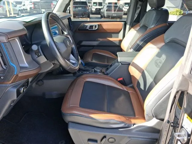 2023 Ford Bronco Outer Banks photo 11