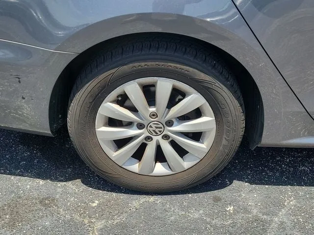 2012 Volkswagen Passat 2.5 S photo 3