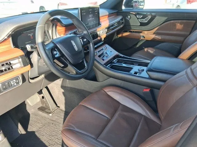 2024 Lincoln Aviator Reserve Premium photo 11