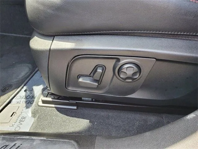 2019 Maserati Levante Base photo 24