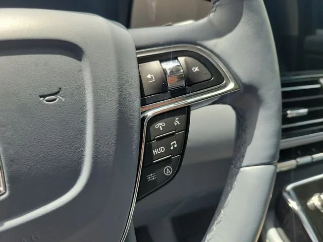 2024 Lincoln Navigator Black Label photo 19