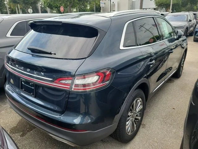 2023 Lincoln Nautilus Standard photo 4