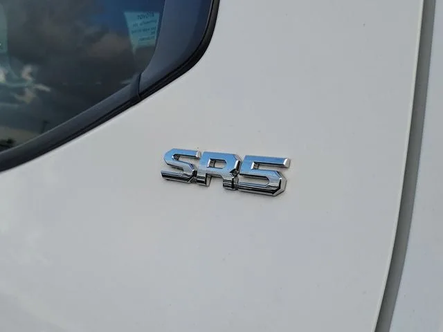 2024 Toyota Tundra SR5 photo 8