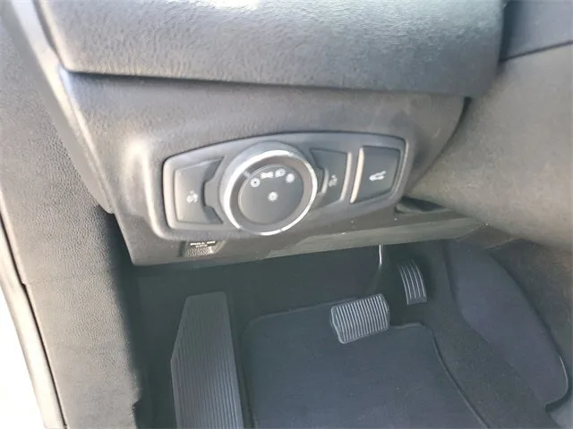 2019 Lincoln MKC Standard photo 19