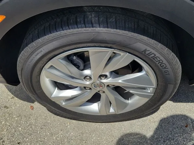 2024 Buick Encore GX Preferred photo 6