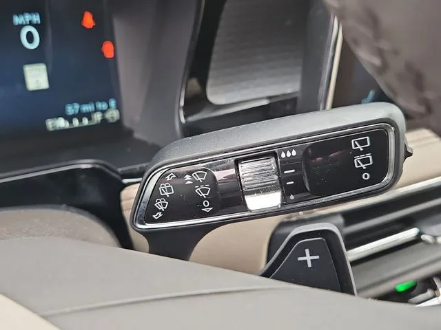 2024 Lincoln Corsair Premiere photo 20