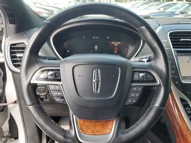 2019 Lincoln Nautilus Select photo 20