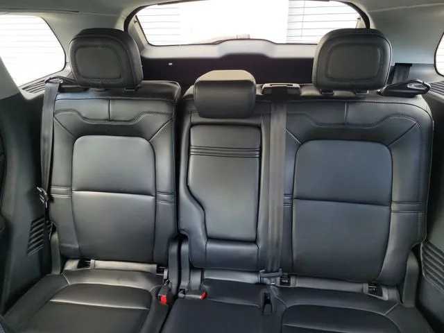 2021 Lincoln Corsair Standard photo 12