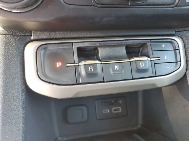 2021 GMC Acadia Denali photo 22