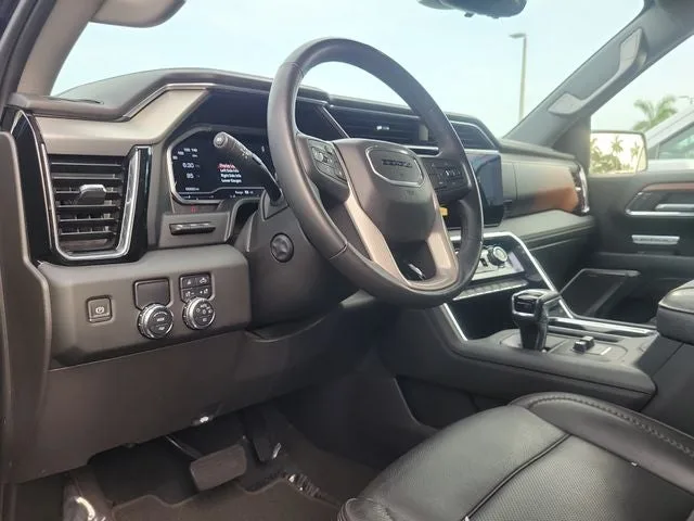 2023 GMC Sierra 1500 Denali photo 8