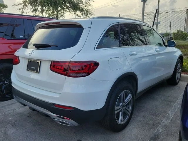 2022 Mercedes-Benz GLC GLC 300 photo 3
