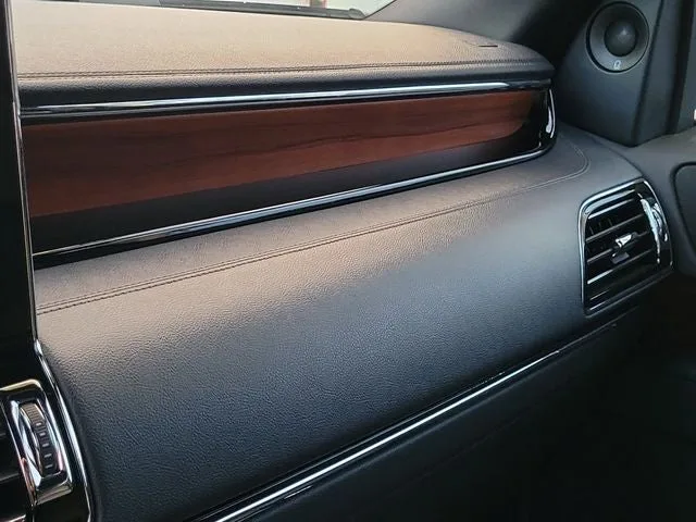 2024 Lincoln Navigator Premiere photo 29