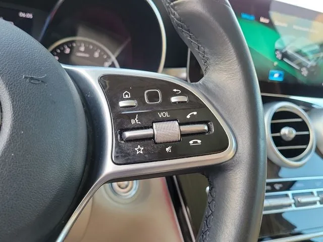 2022 Mercedes-Benz GLC GLC 300 photo 24