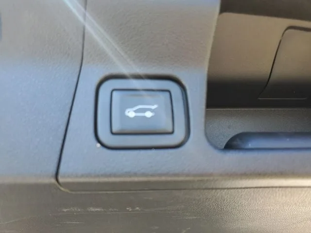 2021 GMC Acadia Denali photo 6