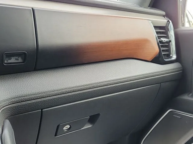 2023 GMC Sierra 1500 Denali photo 29