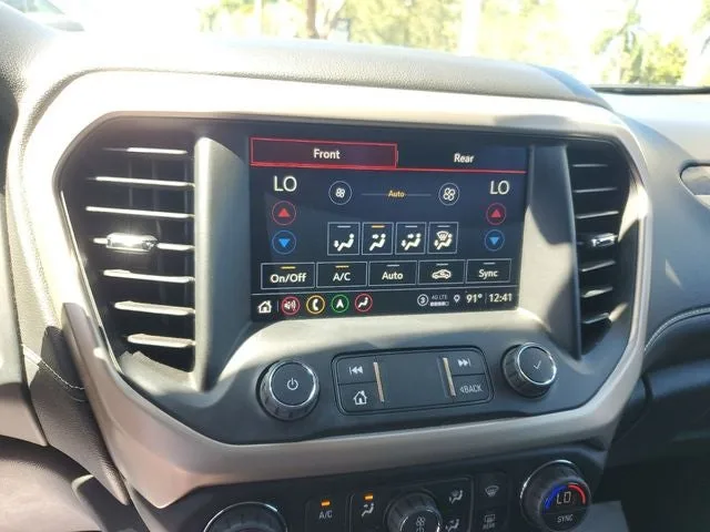 2021 GMC Acadia Denali photo 20