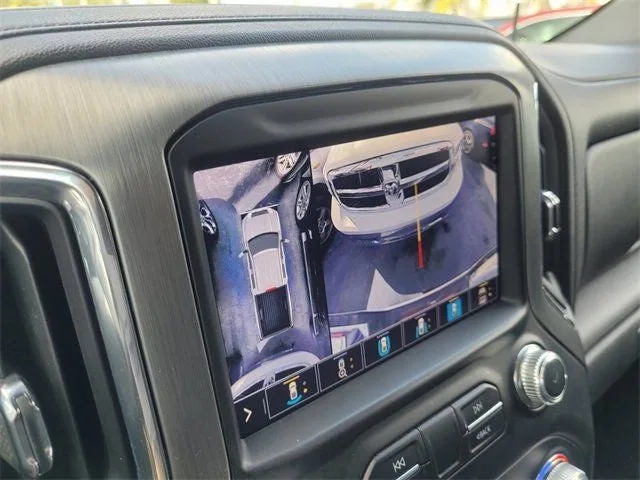 2023 GMC Sierra 2500HD Denali photo 17