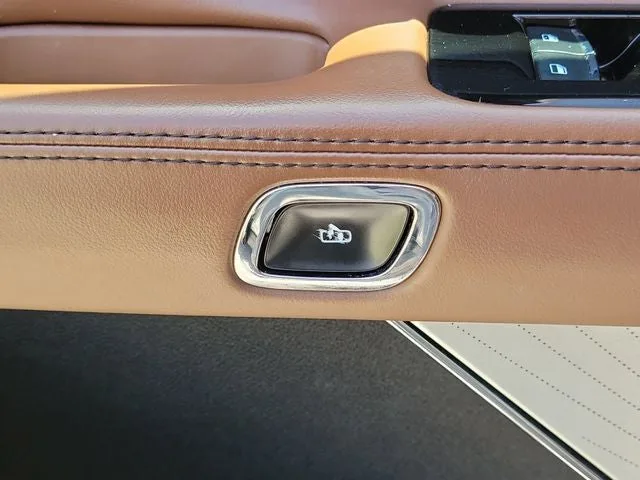2020 Lincoln Aviator Reserve photo 18