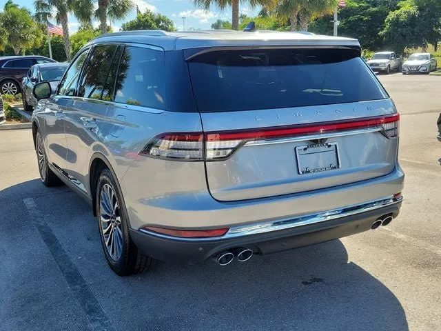 2024 Lincoln Aviator Premiere Premium photo 4
