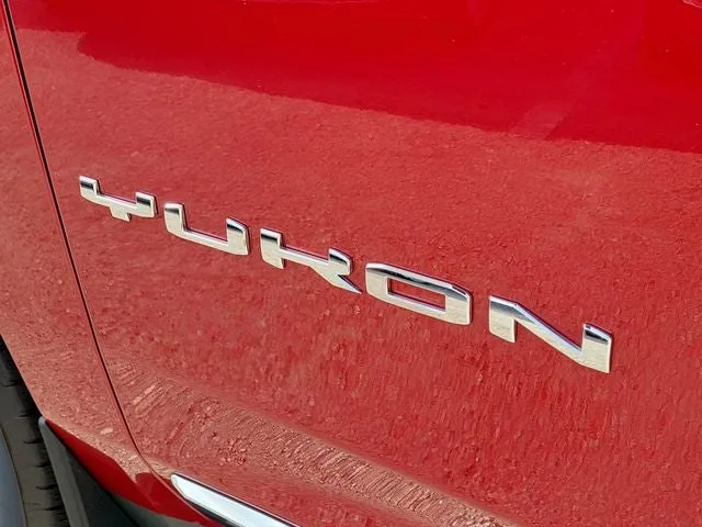 2022 GMC Yukon SLT photo 10