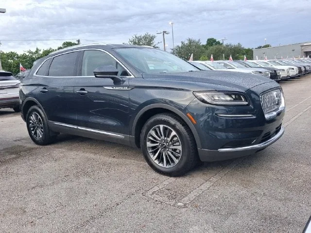 2023 Lincoln Nautilus Standard photo 22