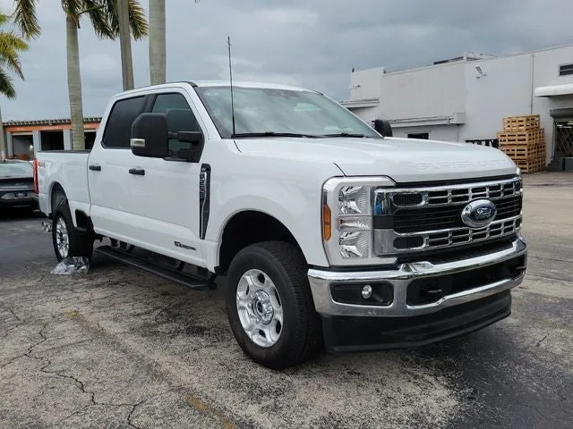 2026 Ford F-250SD XLT photo 2