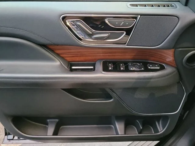 2024 Lincoln Navigator Premiere photo 14