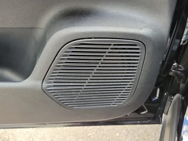 2021 Lincoln Corsair Standard photo 17