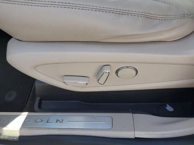2017 Lincoln MKC Premiere photo 14