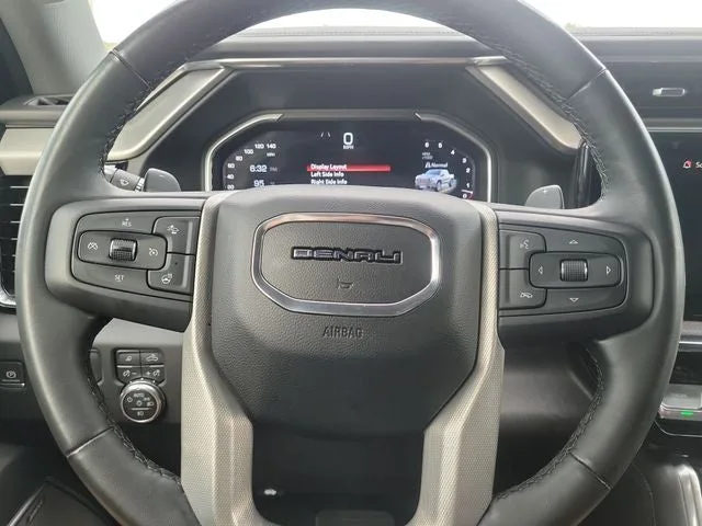 2023 GMC Sierra 1500 Denali photo 16